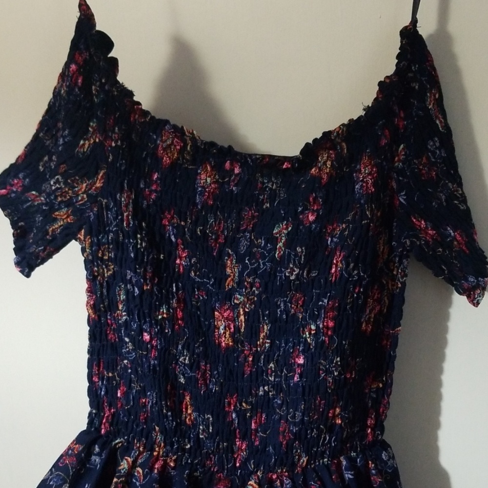 Romper - Picture 3 of 4